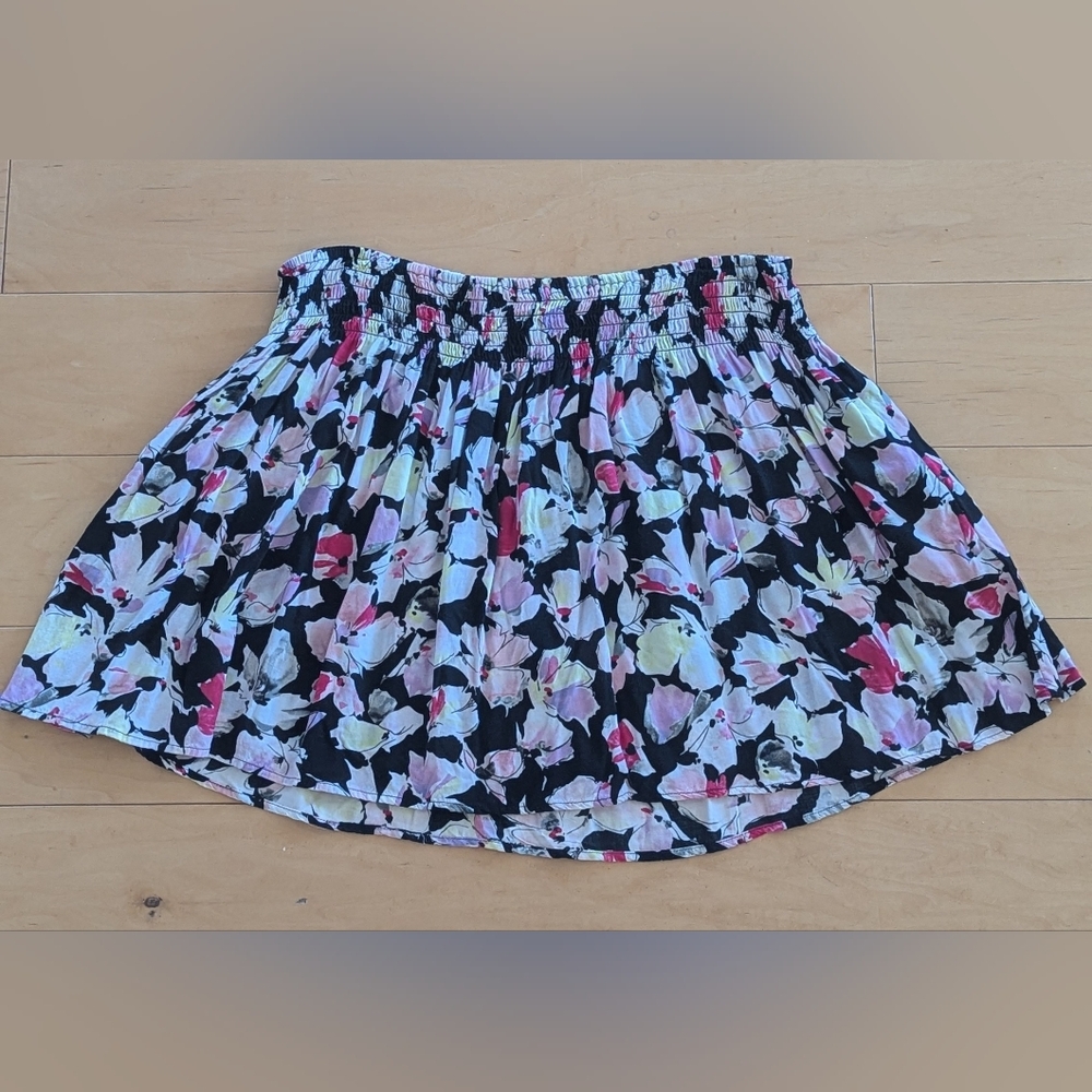 Express Floral Mini Skirt Black Pink Yellow Pockets Size Medium